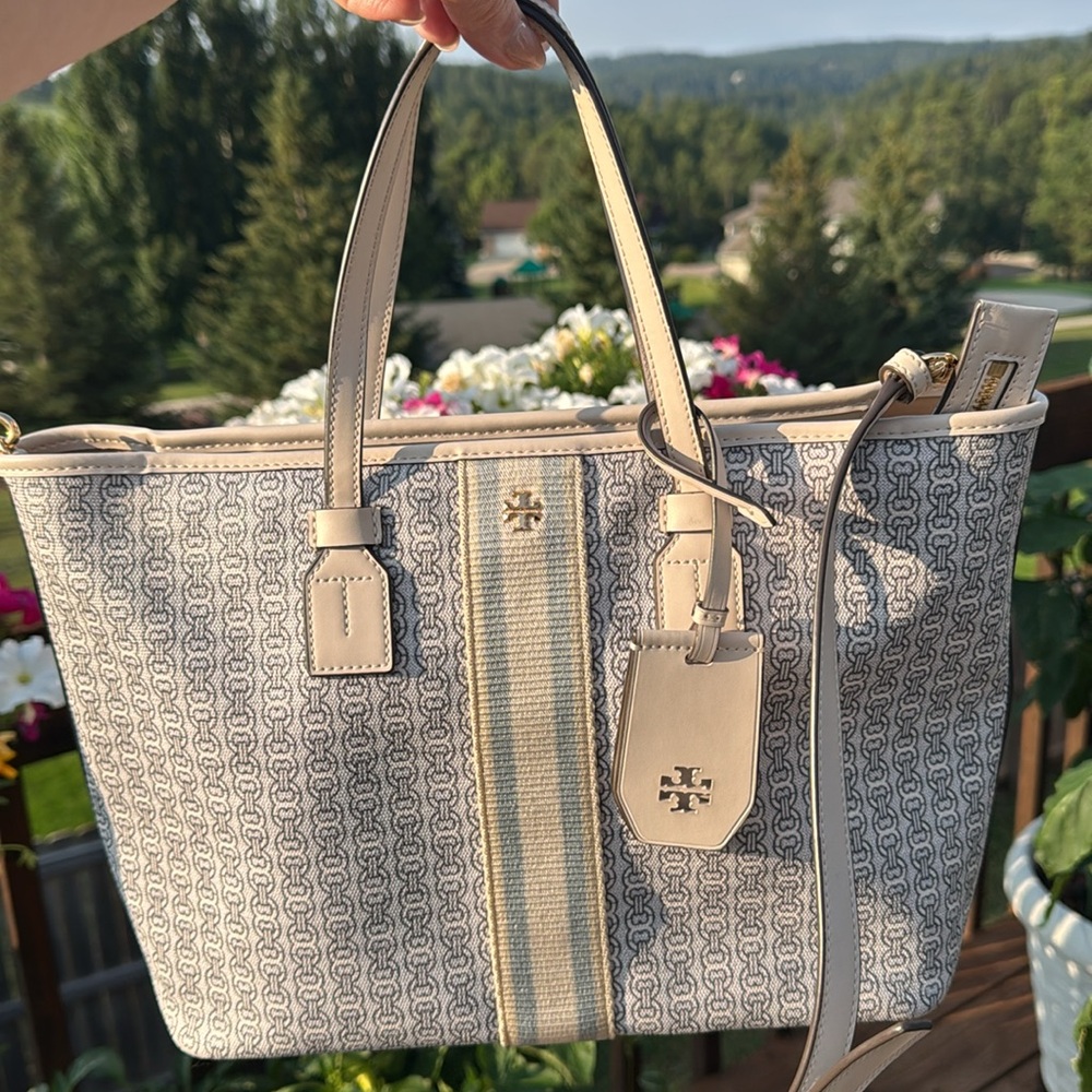 Tory Burch Gray and Cream Tote Bag- Pristine